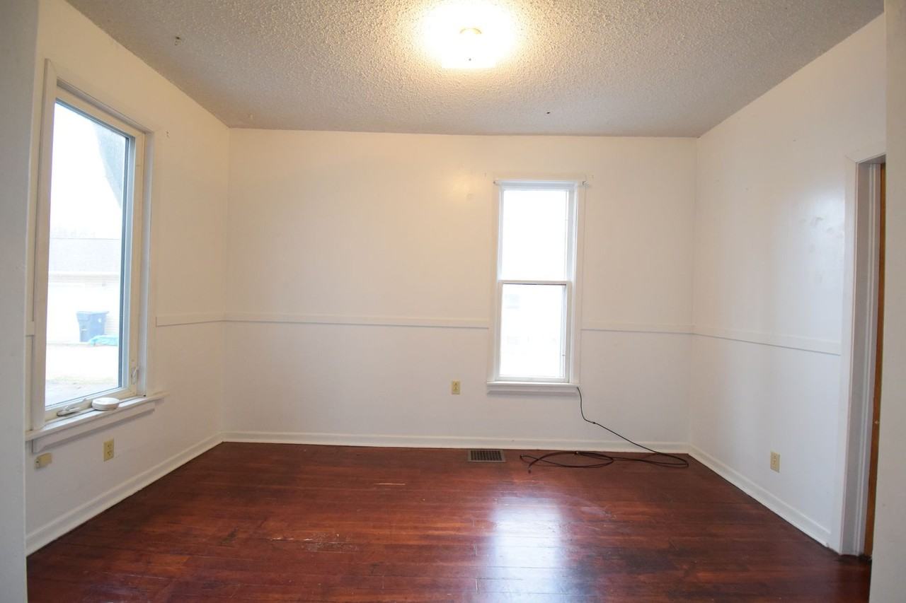 417 Pearl St - Photo 6 of 13