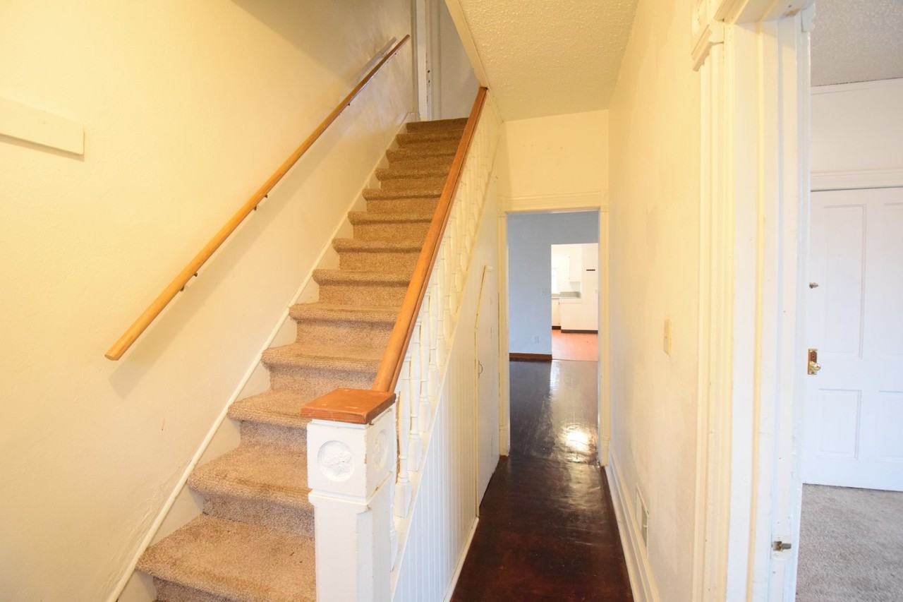 417 Pearl St - Photo 7 of 13