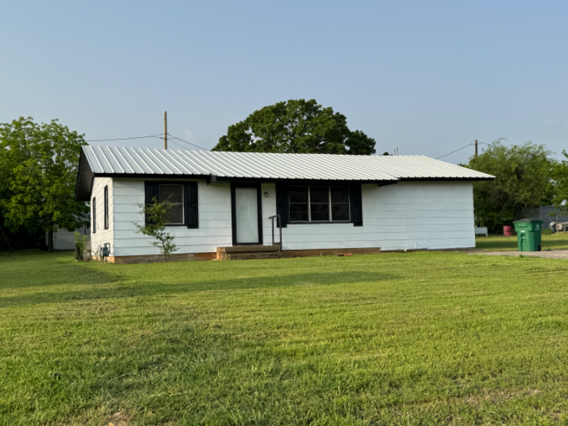 1475 N Main St - Photo 2 of 2