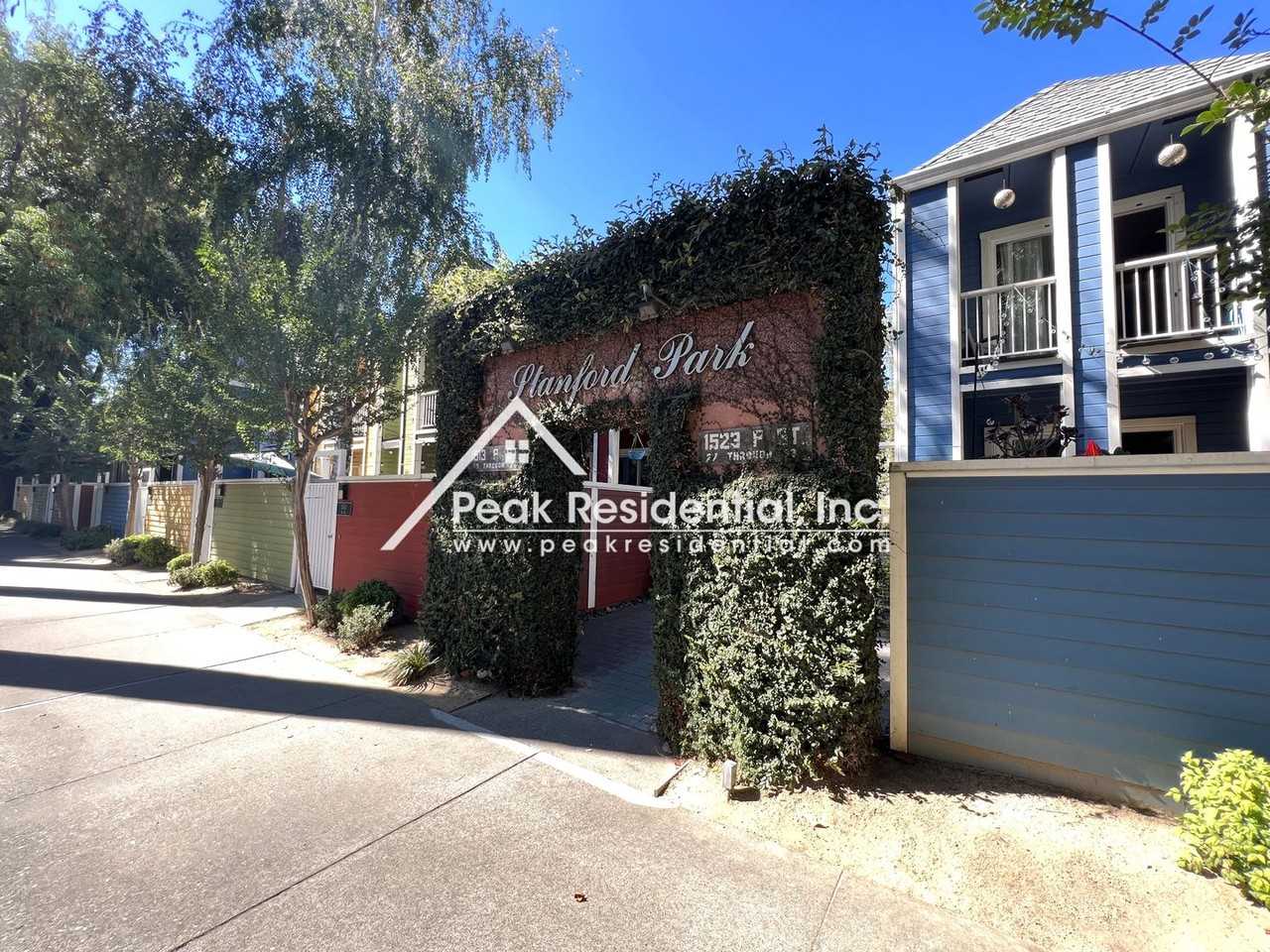 1523 P St #28 - Photo 3 of 35