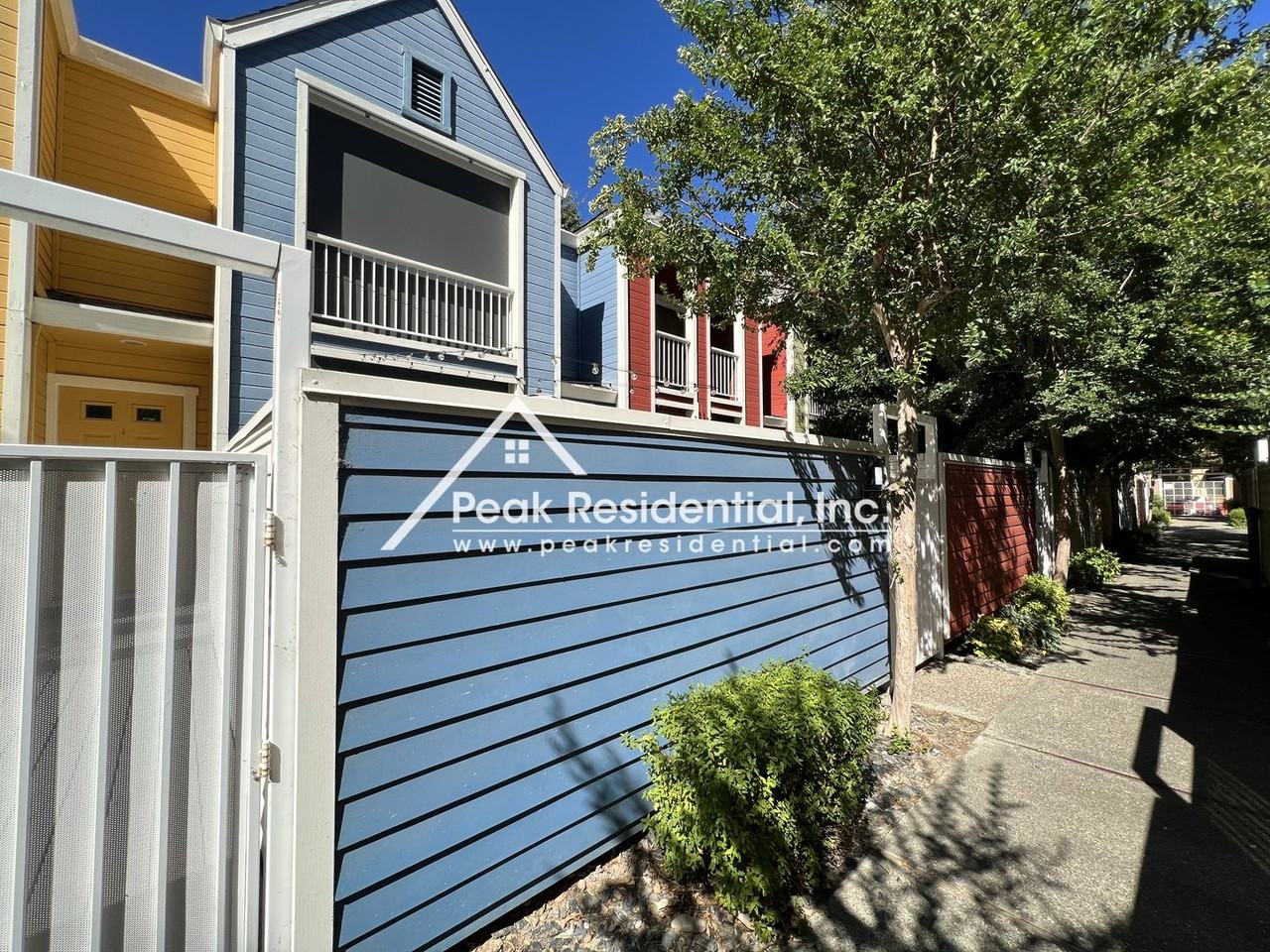 1523 P St #28 - Photo 4 of 35