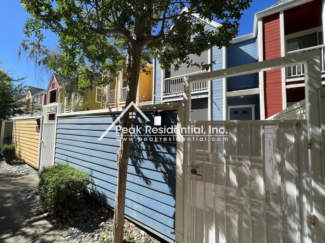 1523 P St #28 - Photo 5 of 35