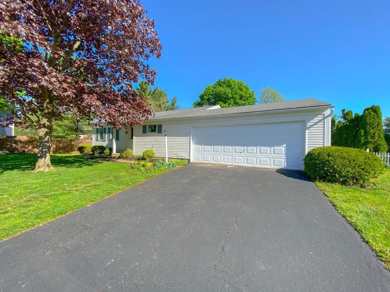 1700 Sandy Side Dr - Photo 3 of 50