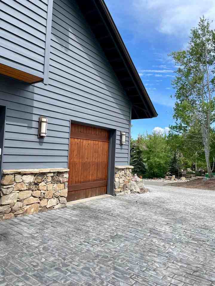 2522 Silver Cloud Drive - Photo 2 of 18