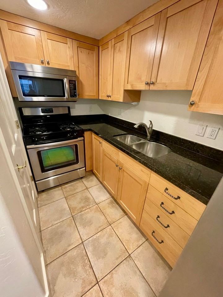 2522 Silver Cloud Drive - Photo 3 of 18