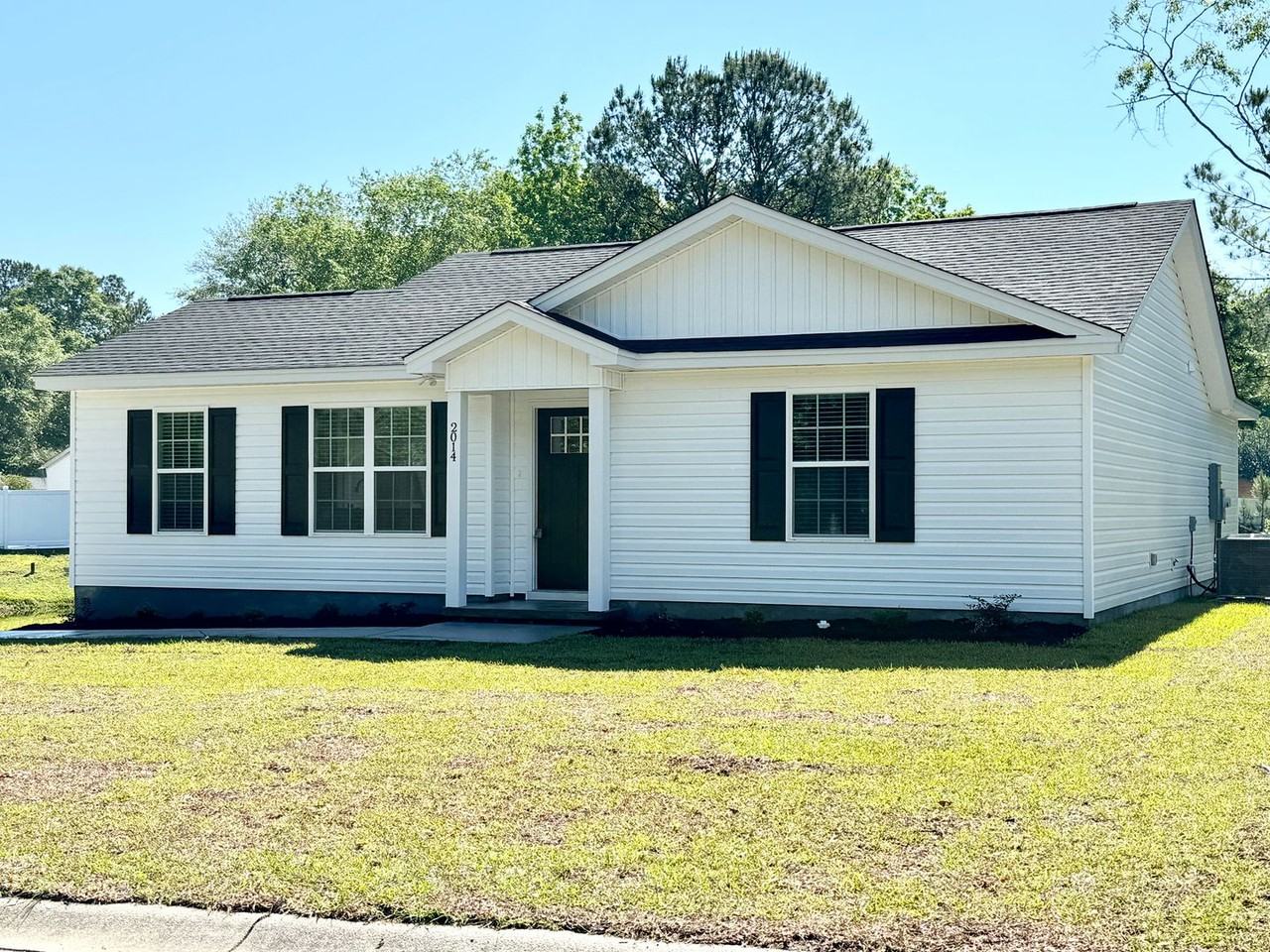 2014 Phoenix Dr - Photo 7 of 40