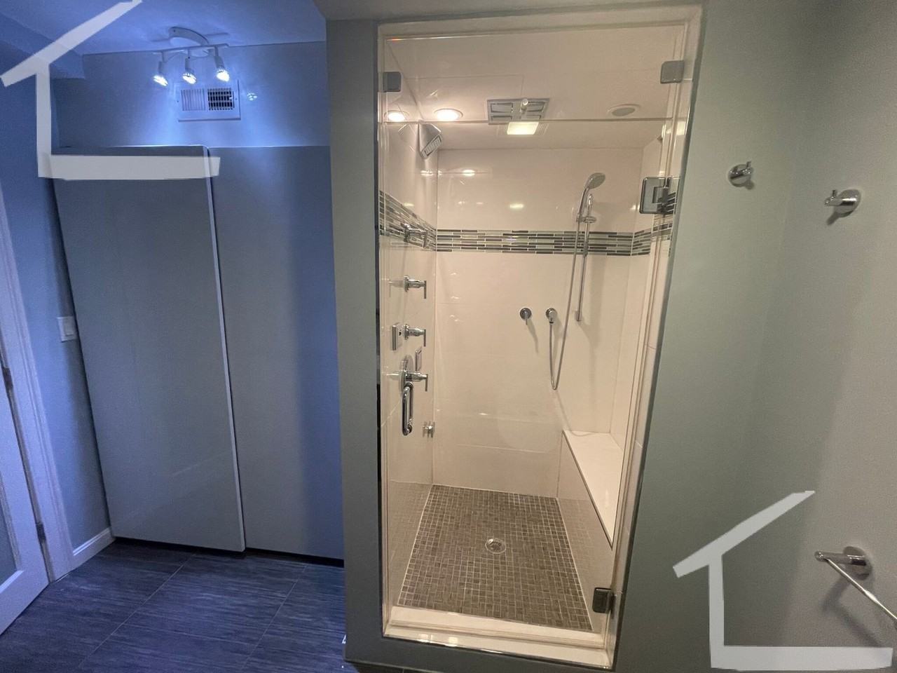 57 Broadlawn Park - Photo 4 of 12