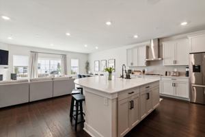 featured image of 155 Livingston Ln