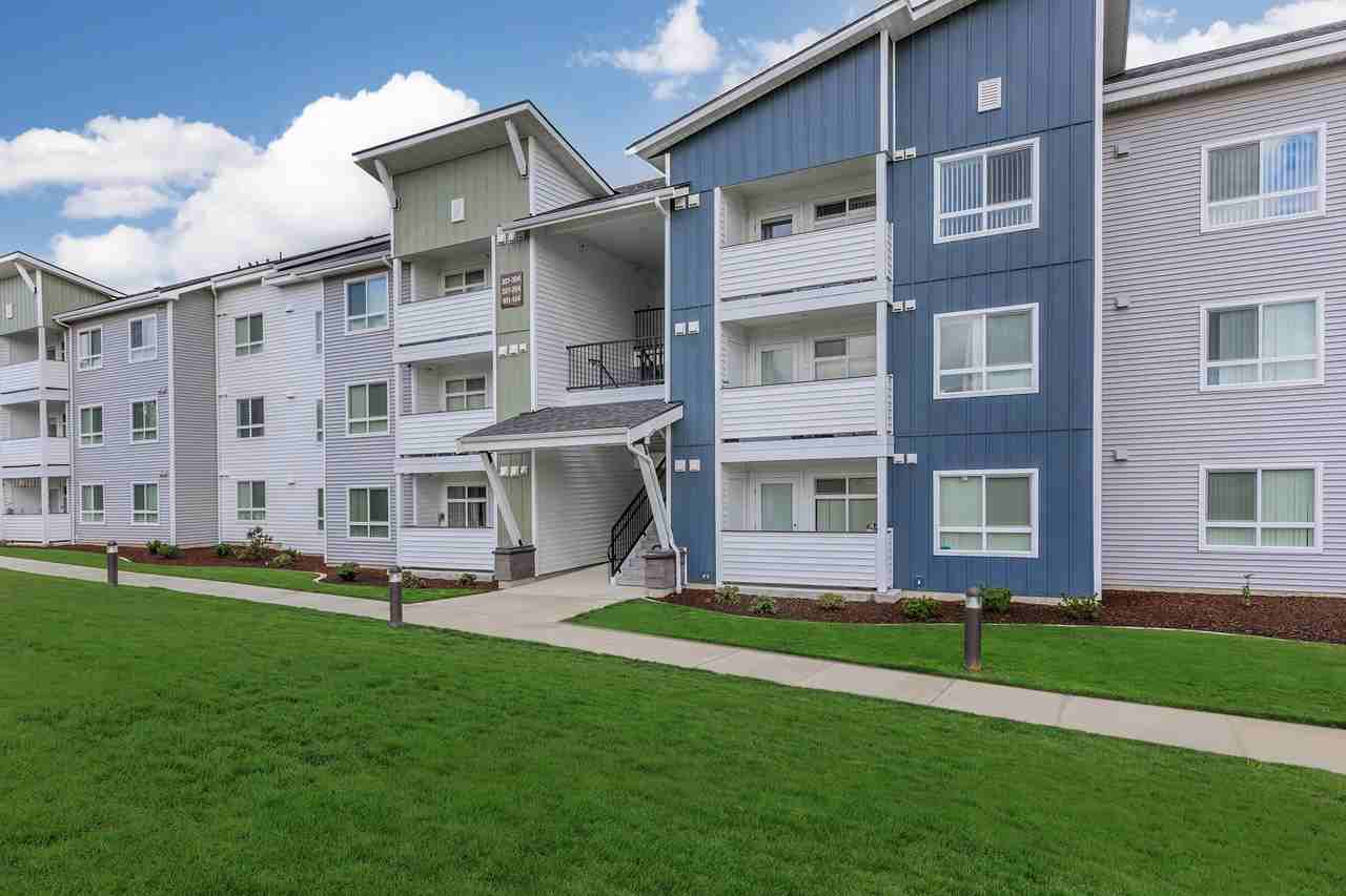 Novo on 52nd - Photo 2 of 38