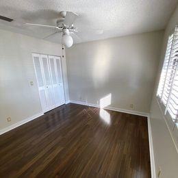 112 Club Dr #112 - Photo 7 of 13