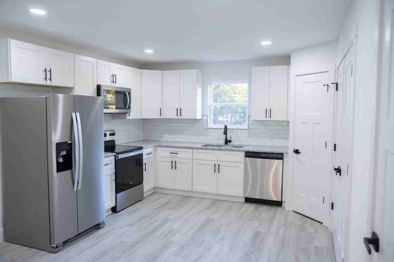 1409 Southwest Blvd - Photo 3 of 10