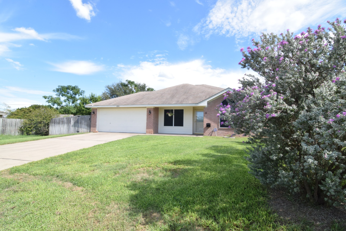 1202 Frio St #NA - Photo 4 of 23