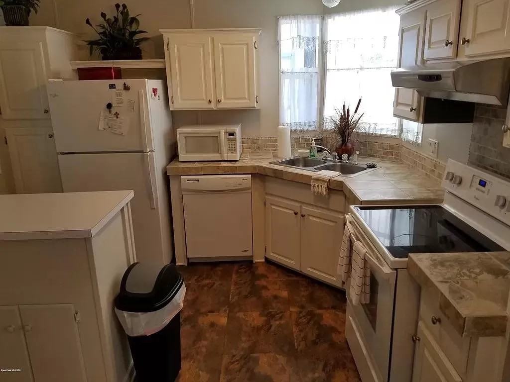 410 Eagle Dr #NA - Photo 2 of 16