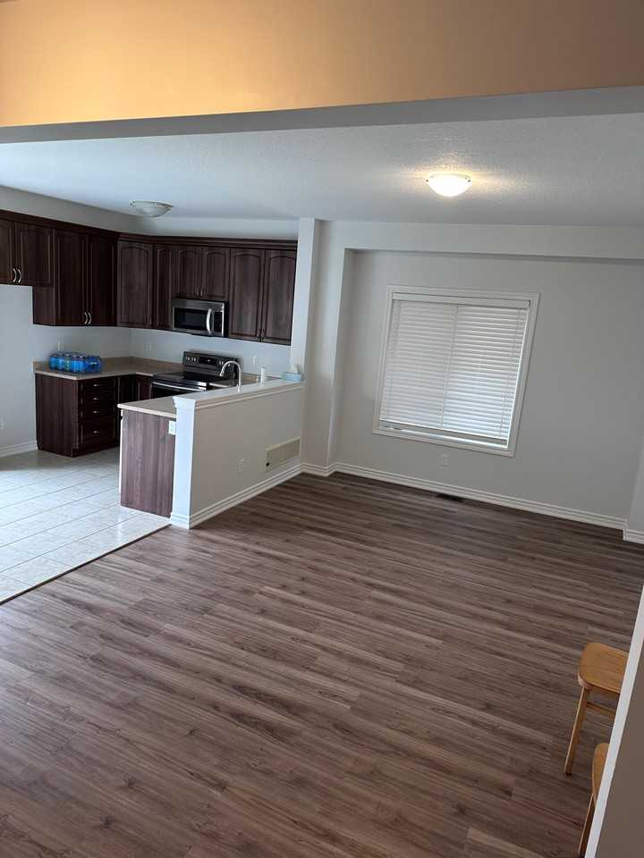 11 Warman Street - Photo 2 of 14