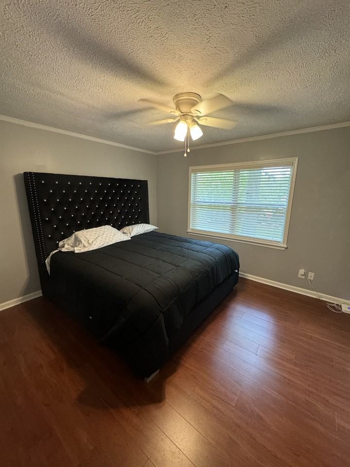 1667 Audrey Pl NW - Photo 2 of 4