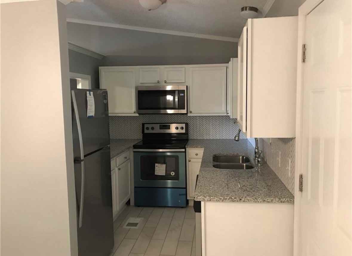 1667 Audrey Pl NW - Photo 3 of 4