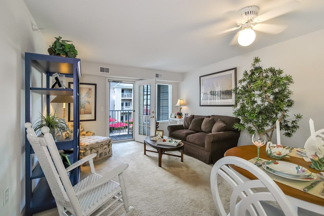 Swanhaven Manor 55+ - Photo 5 of 27