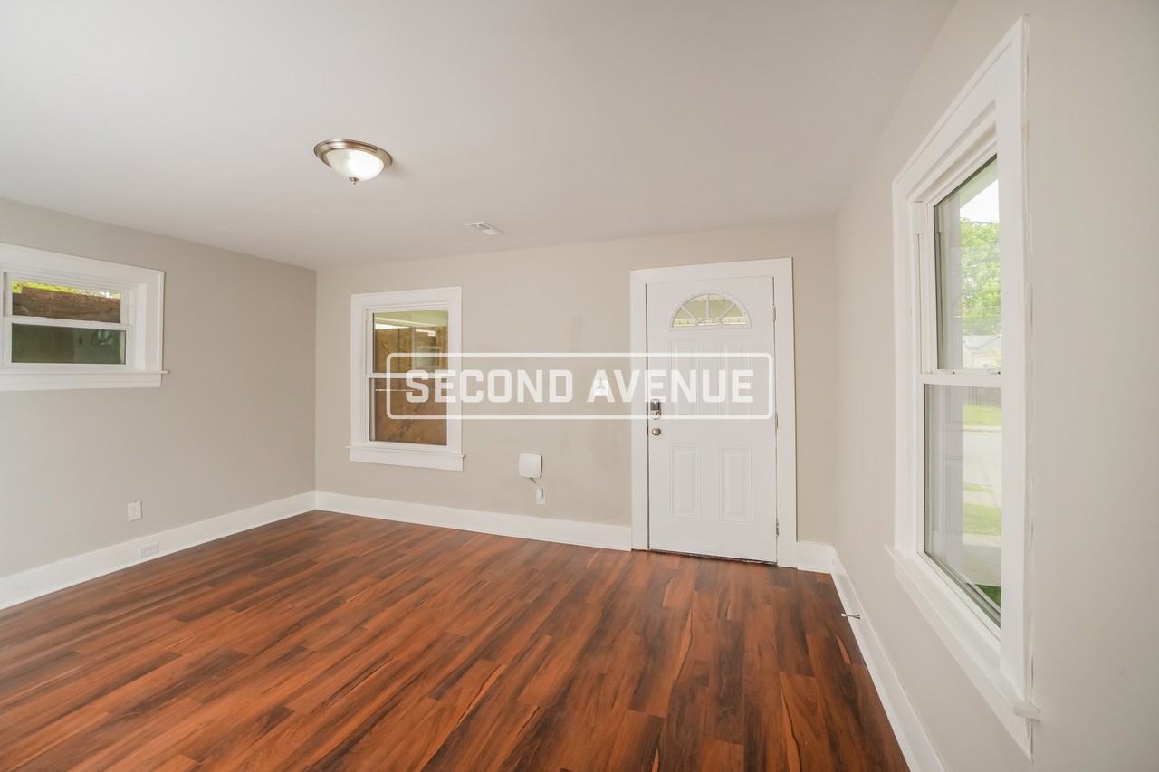 3030 Greenwood Ave - Photo 7 of 21