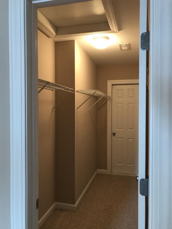 539A Village Green Dr #34 - Photo 7 of 10