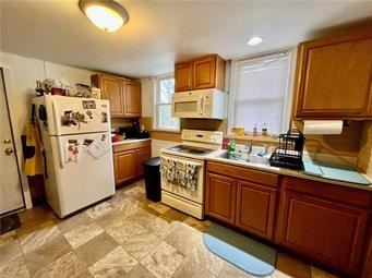 82 Garibaldi Ave - Photo 3 of 13