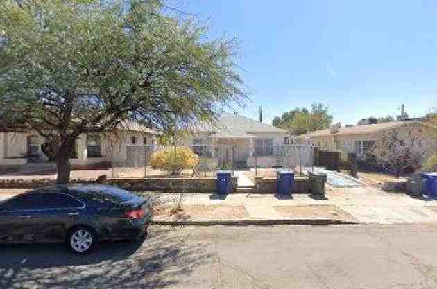 N Euclid Ave & E Broadway Blvd