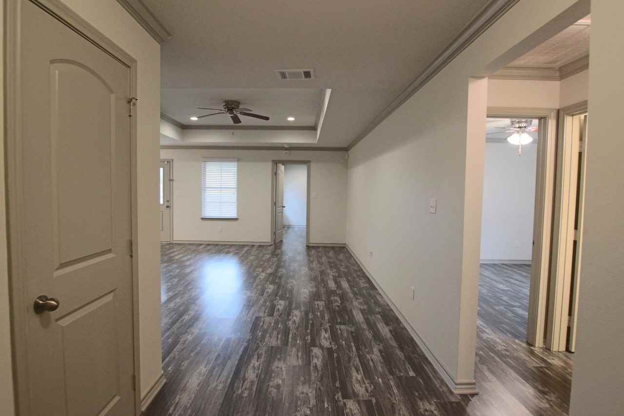5912 Villa Rosa Way - Photo 2 of 20