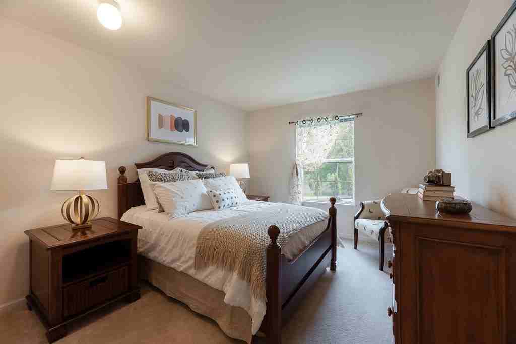 Elmhaven Manor 55+ - Photo 7 of 20