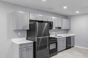 featured image of 575 Ellsworth St