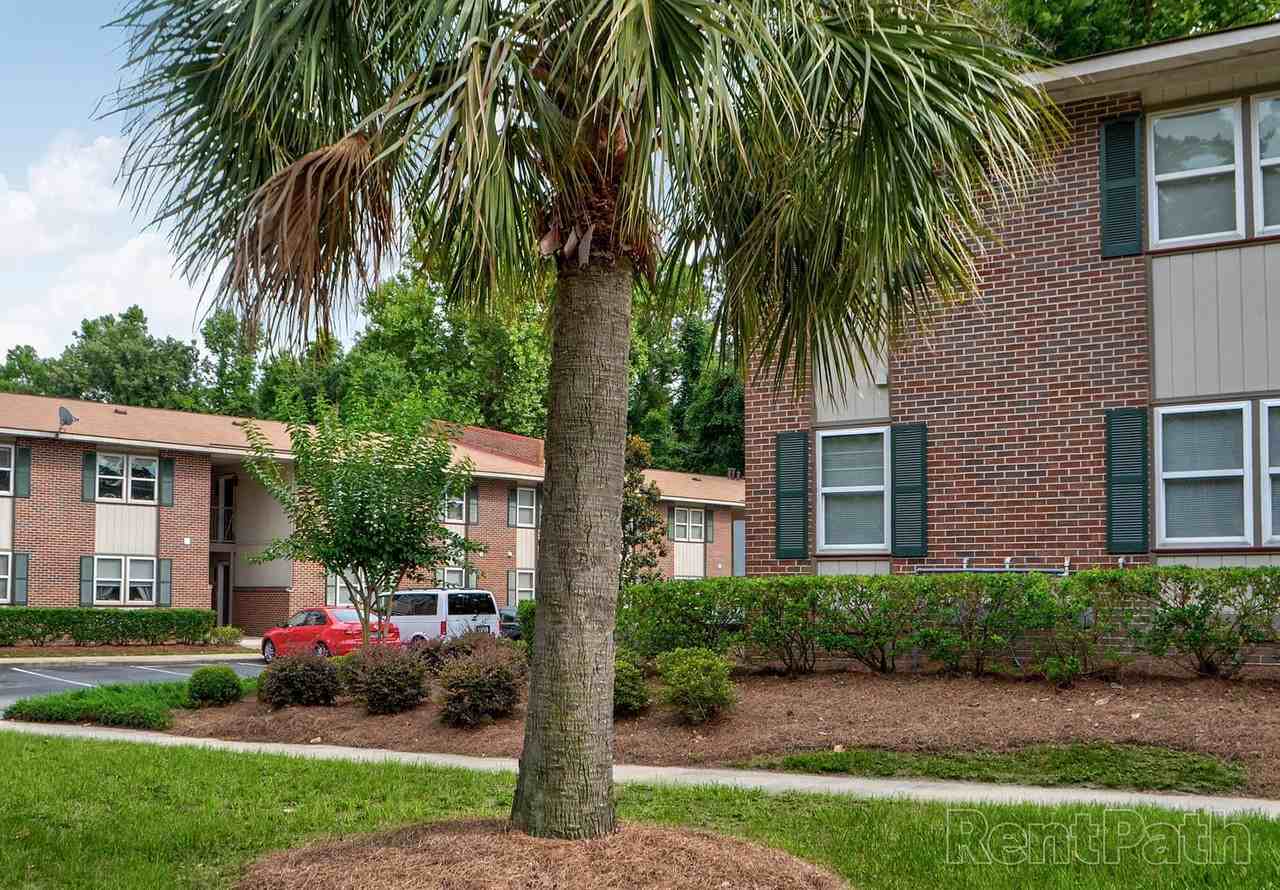 Andover Crossing - Photo 3 of 50