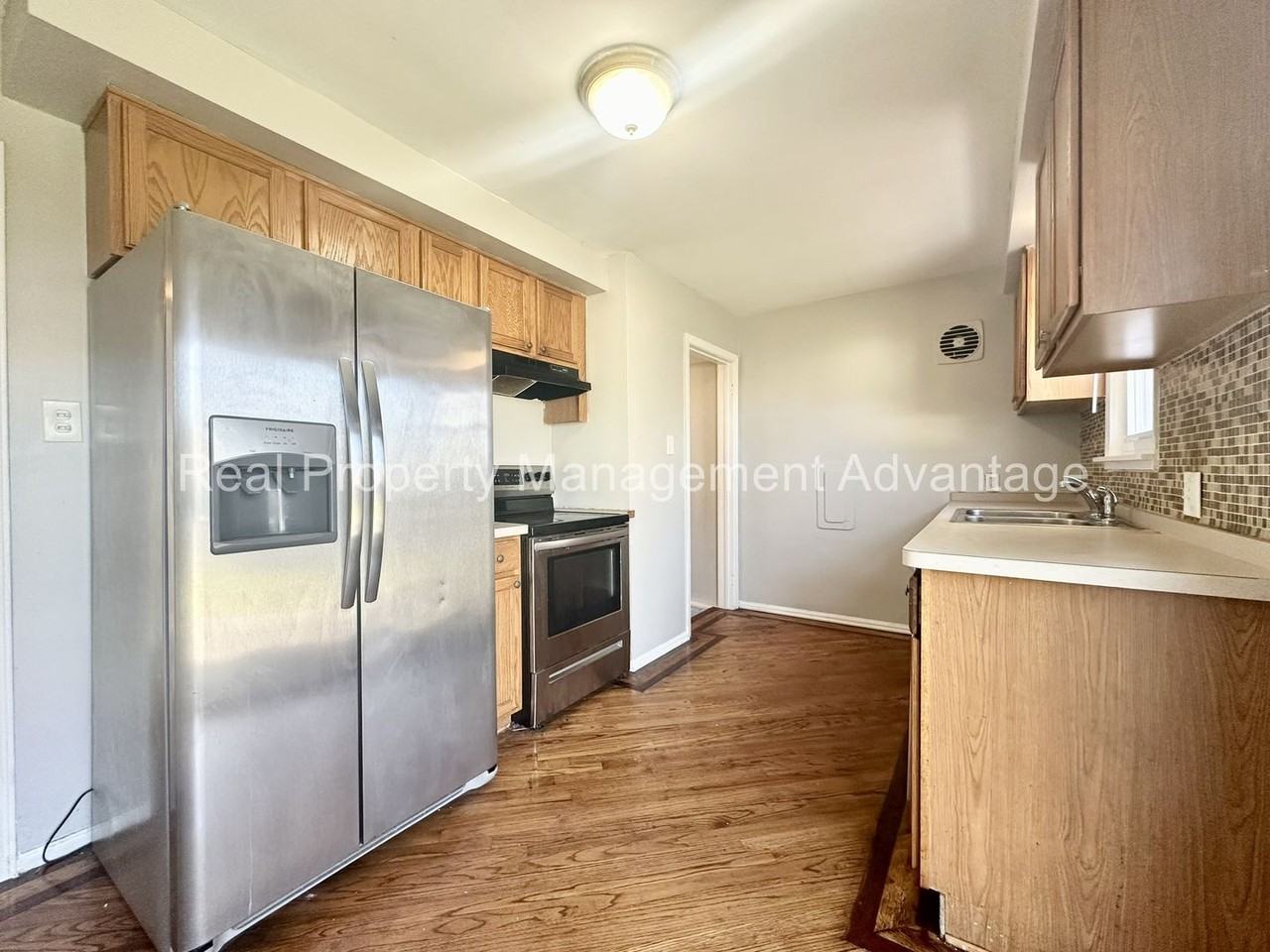 18731 Meier St - Photo 5 of 19
