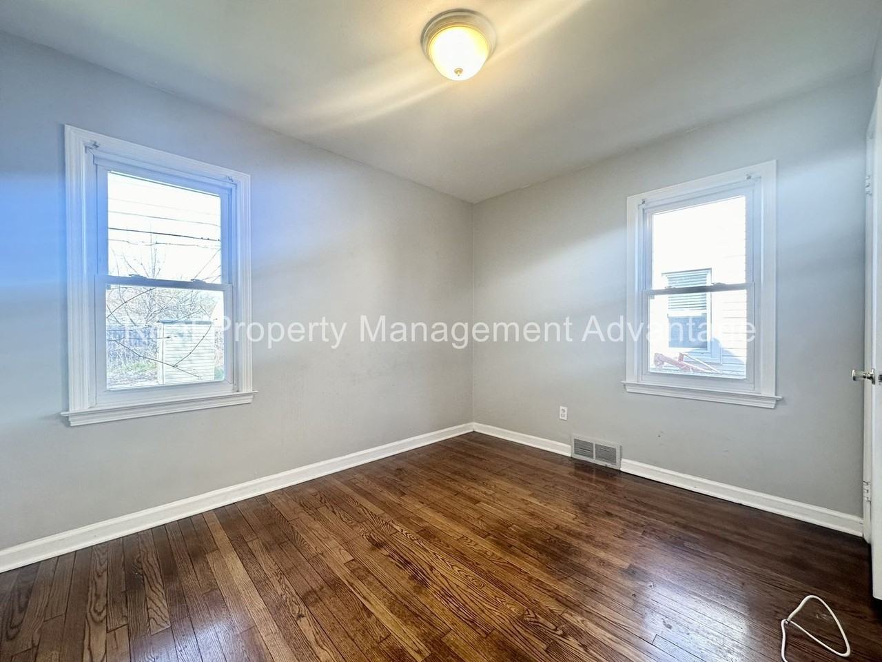 18731 Meier St - Photo 6 of 19