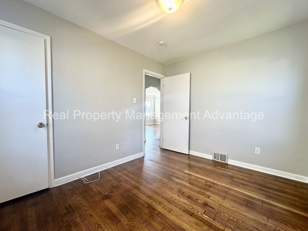 18731 Meier St - Photo 7 of 19