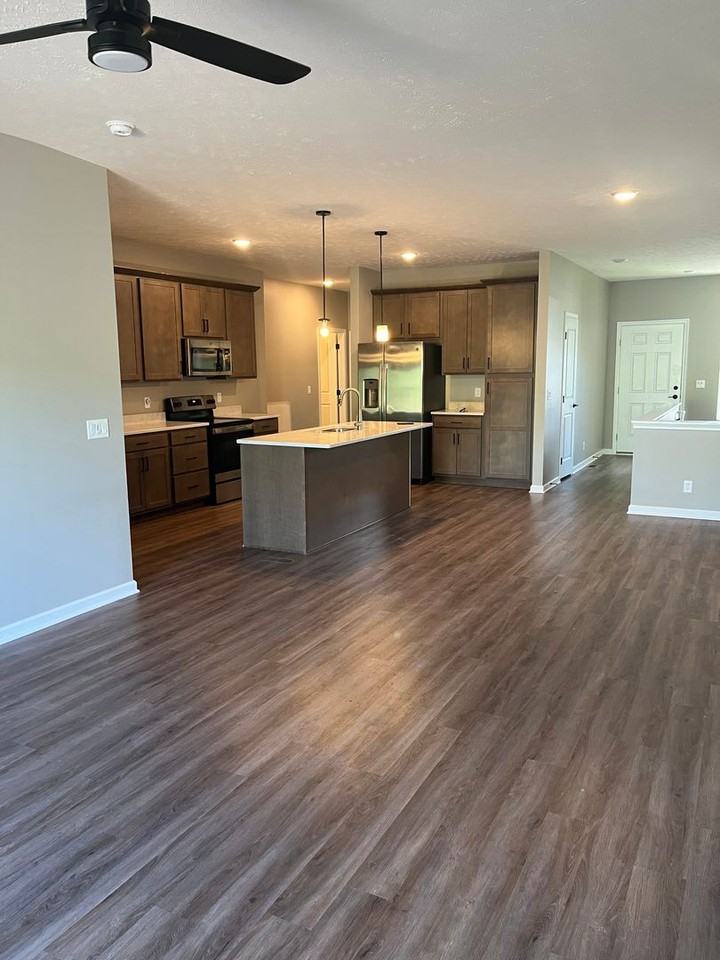 8116 S 178th St - Photo 2 of 15