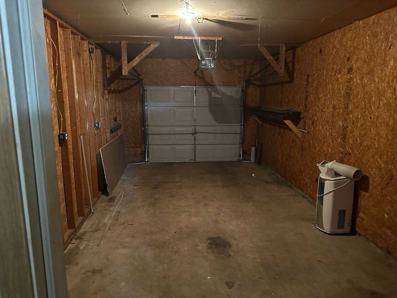 413 11th St - Photo 2 of 12