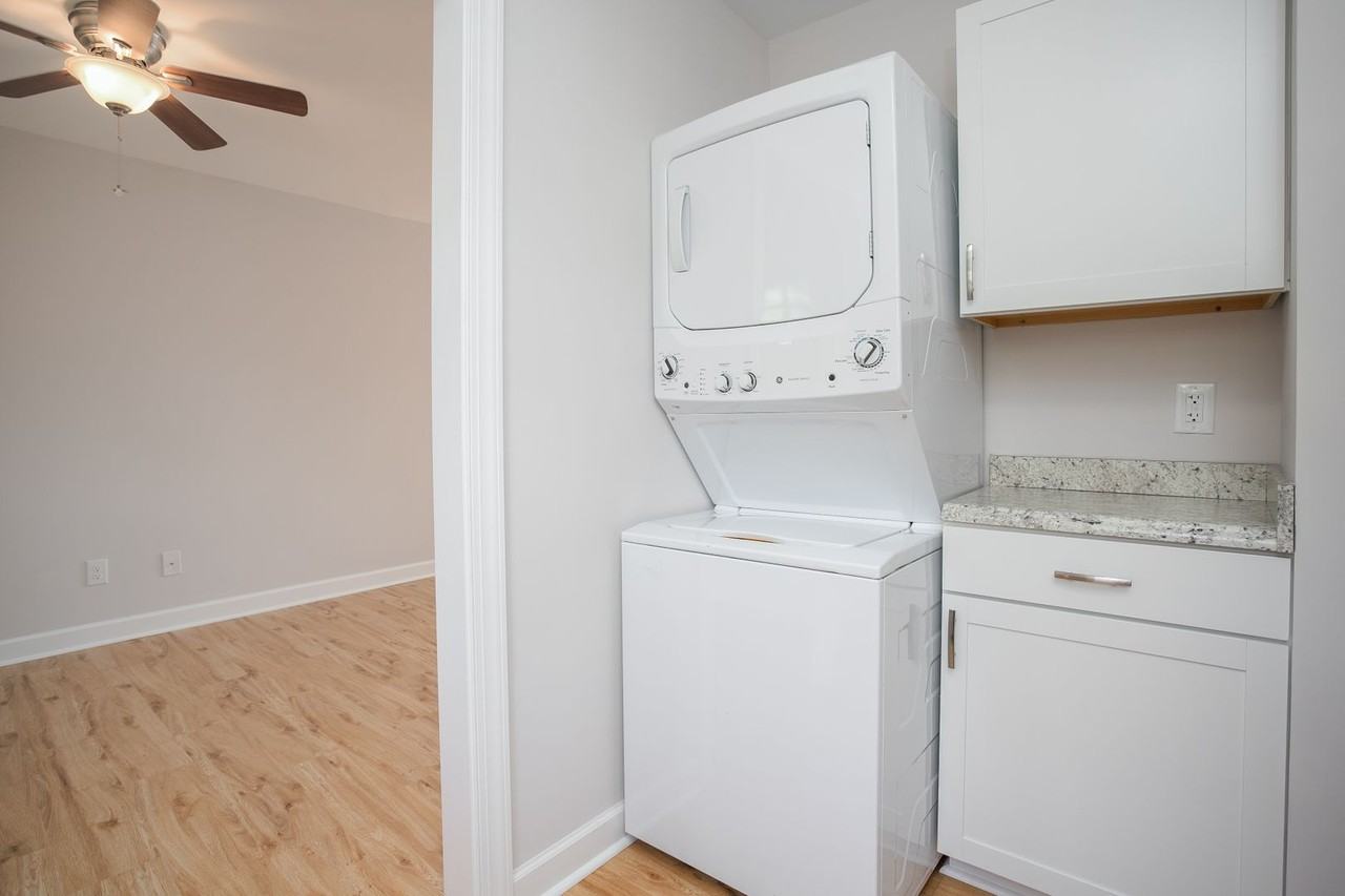 Elon Place - Photo 7 of 39