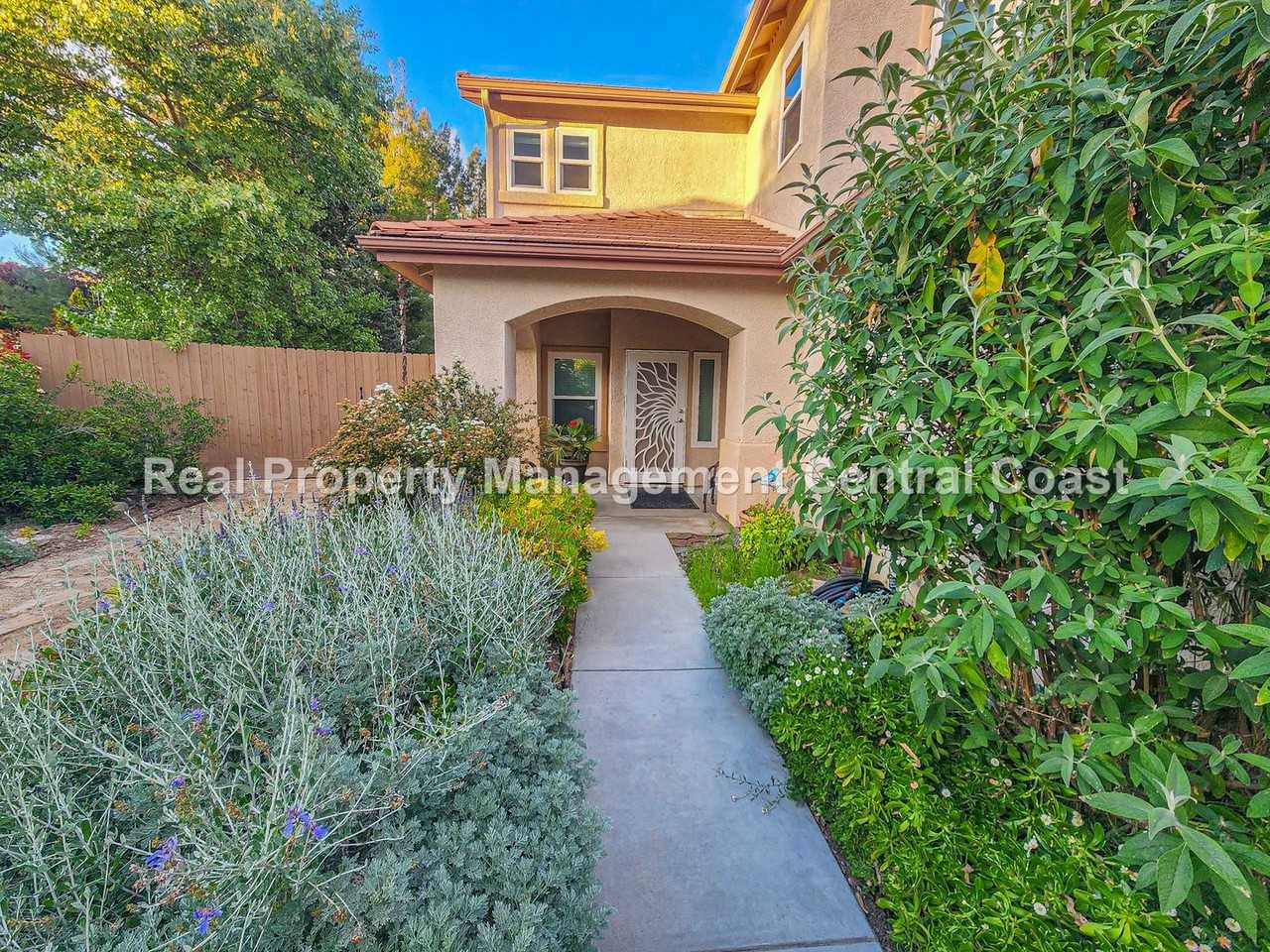 2463 Winding Brook Rd - Photo 3 of 45