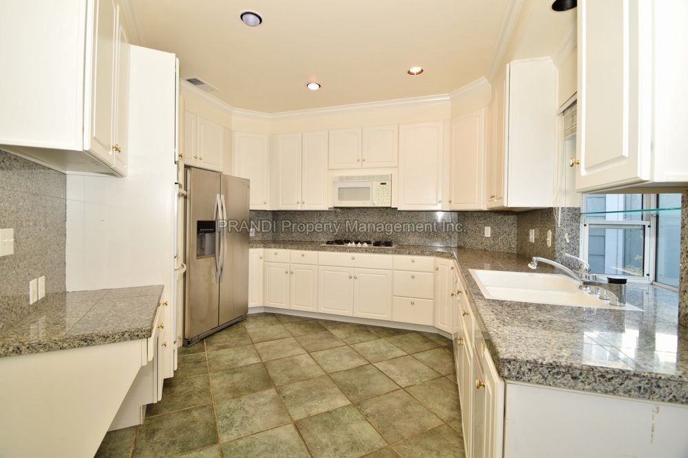 89 Gable Ct - Photo 3 of 19