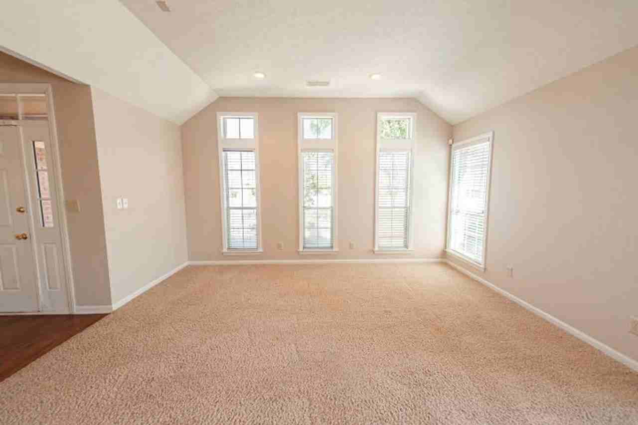 8308 Old Federal Rd - Photo 2 of 17