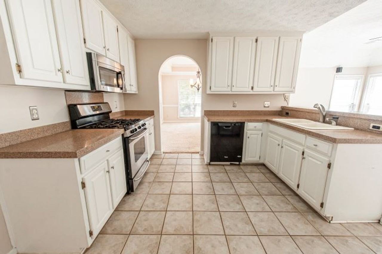 8308 Old Federal Rd - Photo 3 of 17