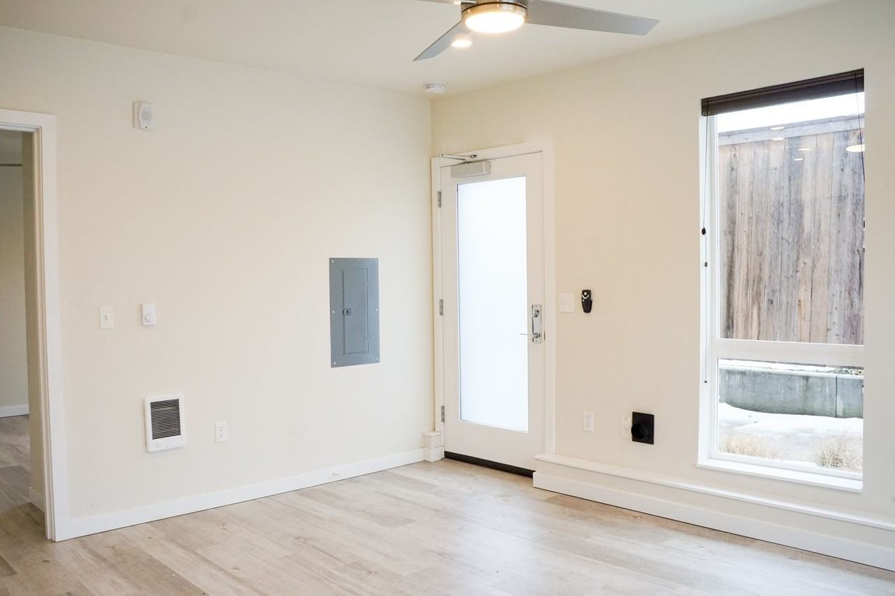 5080 Ne 33rd Ave #4 - Photo 2 of 12