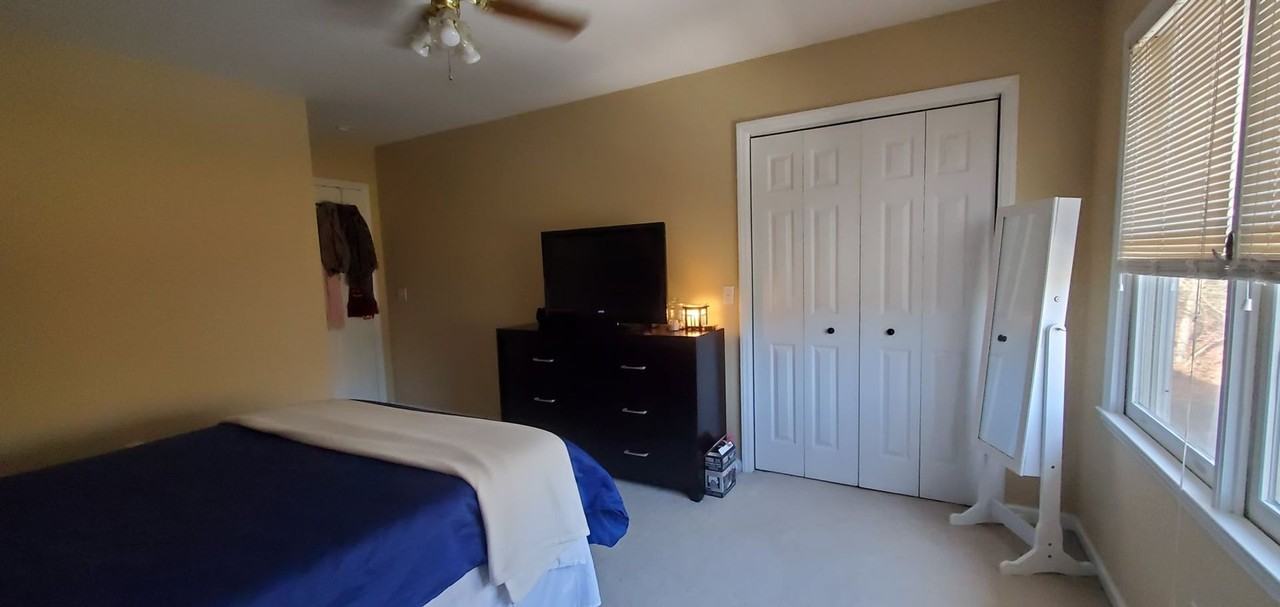 43 Discovery Pl - Photo 4 of 6