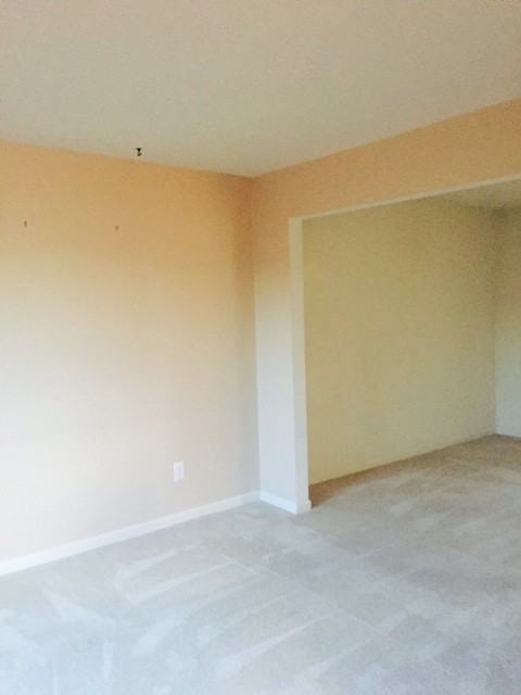 9134 Drawbridge Dr - Photo 3 of 21