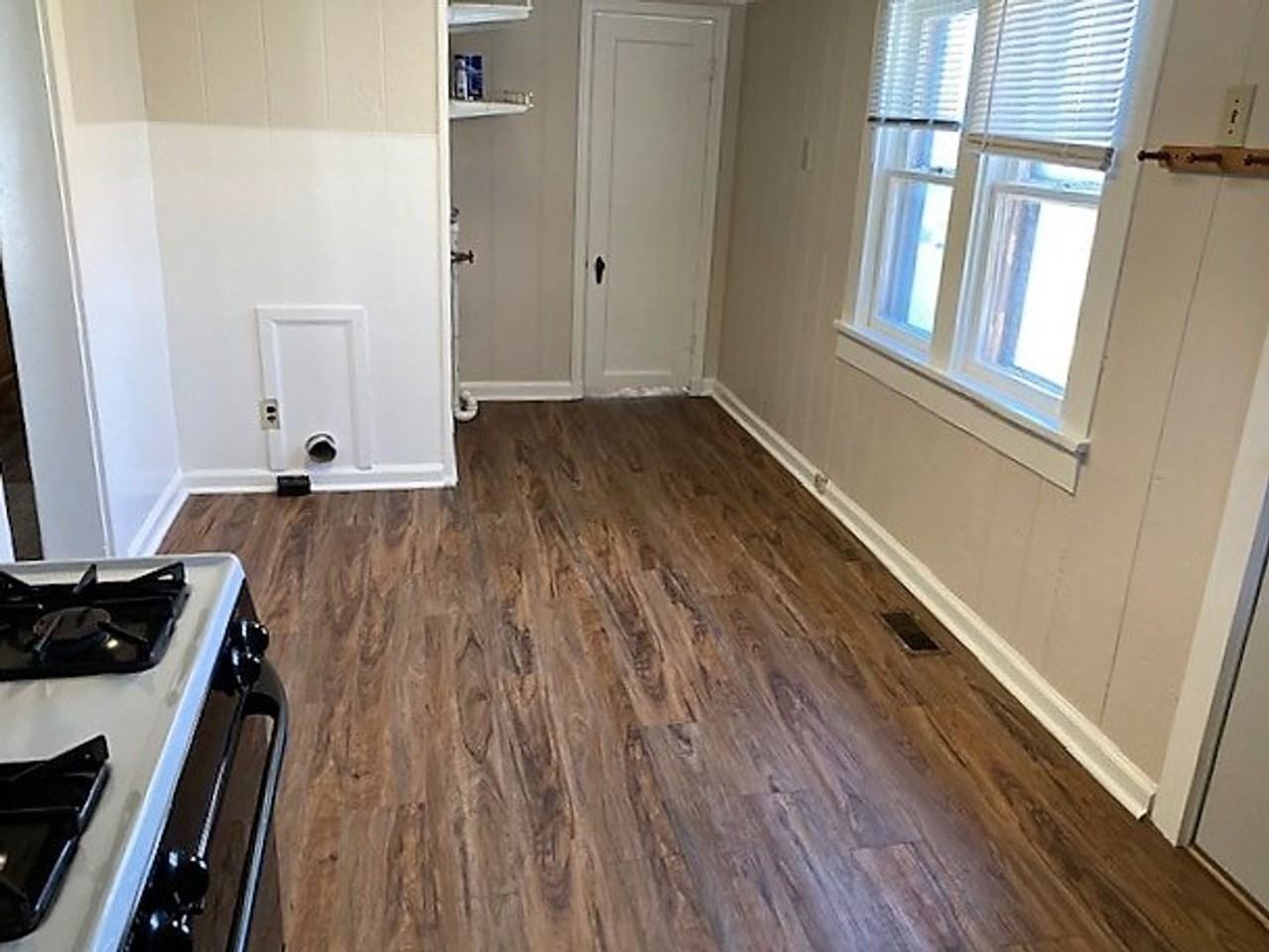 420 Durland Ave - Photo 6 of 10