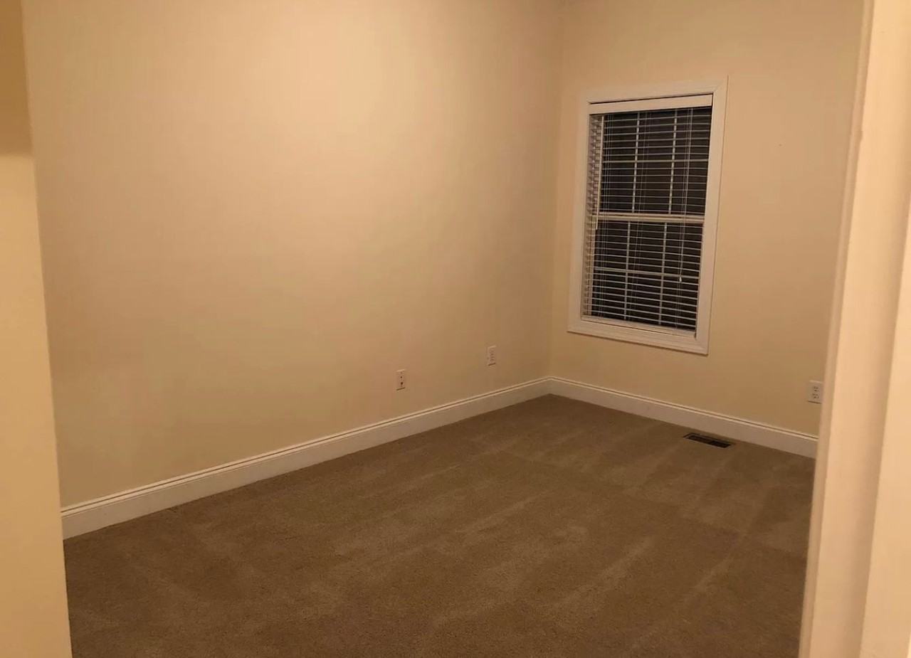 506 Eagle Pointe Dr - Photo 3 of 23