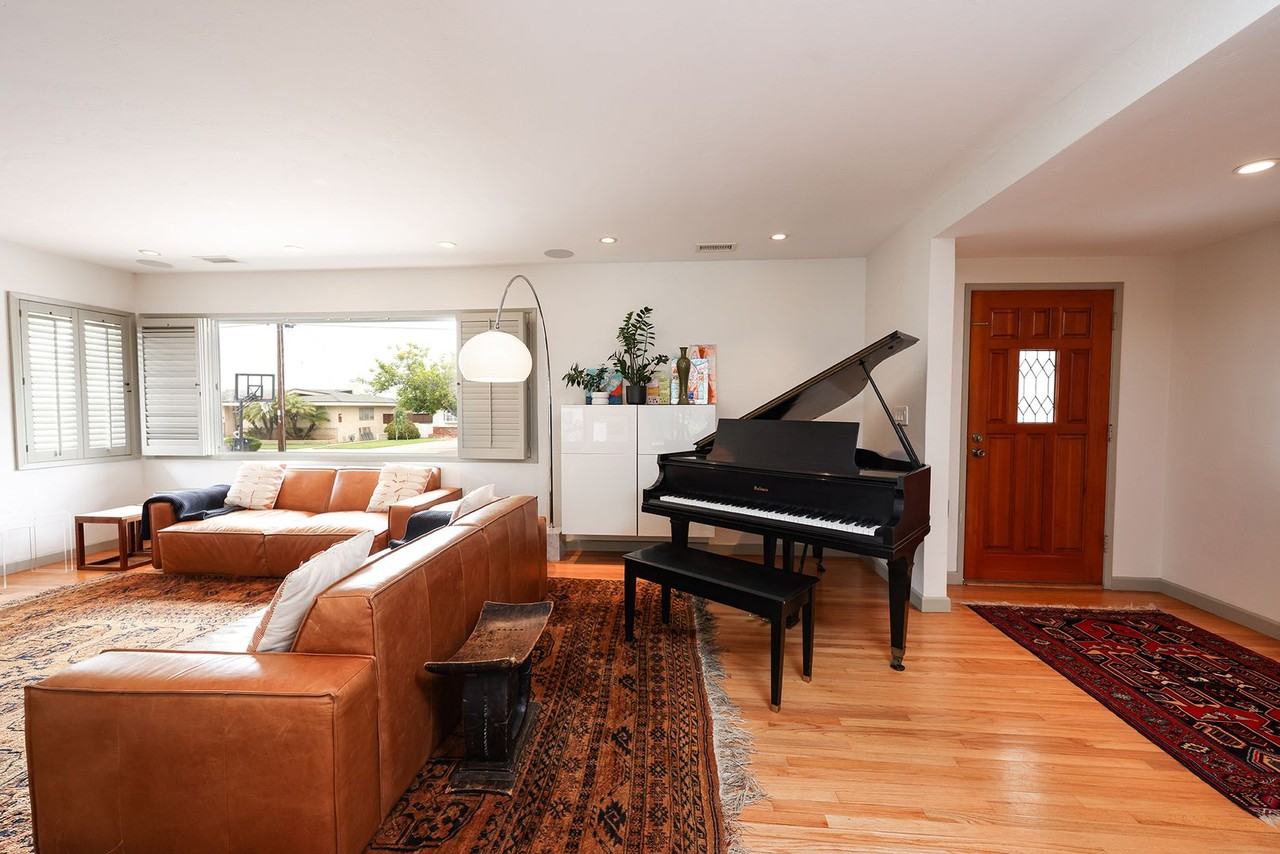 5535 Cambria Ct - Photo 2 of 19