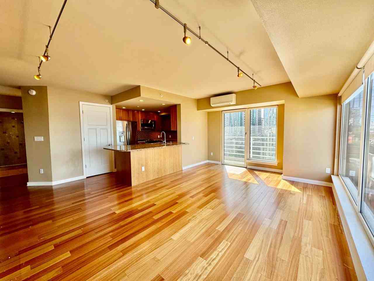 1415 2nd Ave #1009 - Photo 4 of 16
