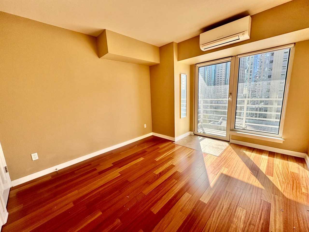 1415 2nd Ave #1009 - Photo 7 of 16