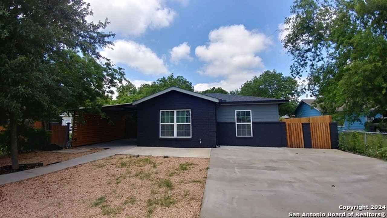 111 Ardmore St - Photo 2 of 28