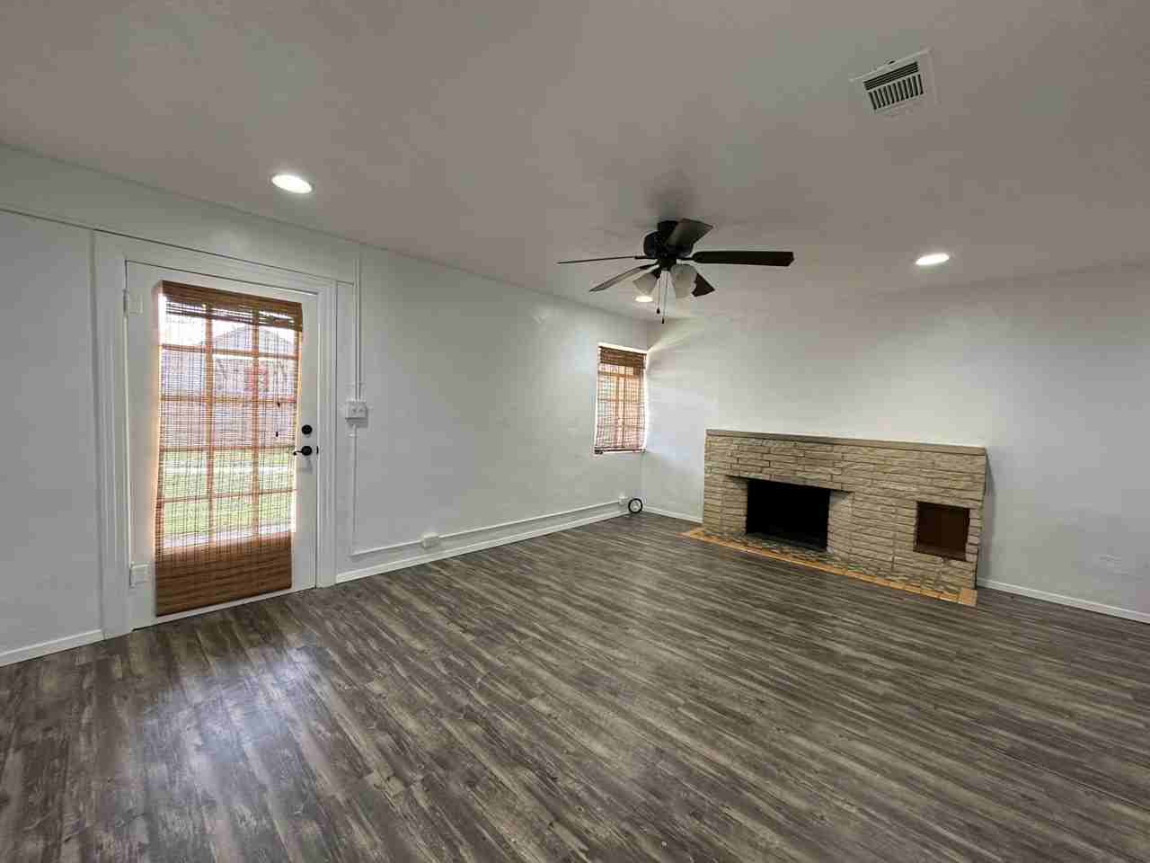 1959 Arcadia Loop - Photo 2 of 11