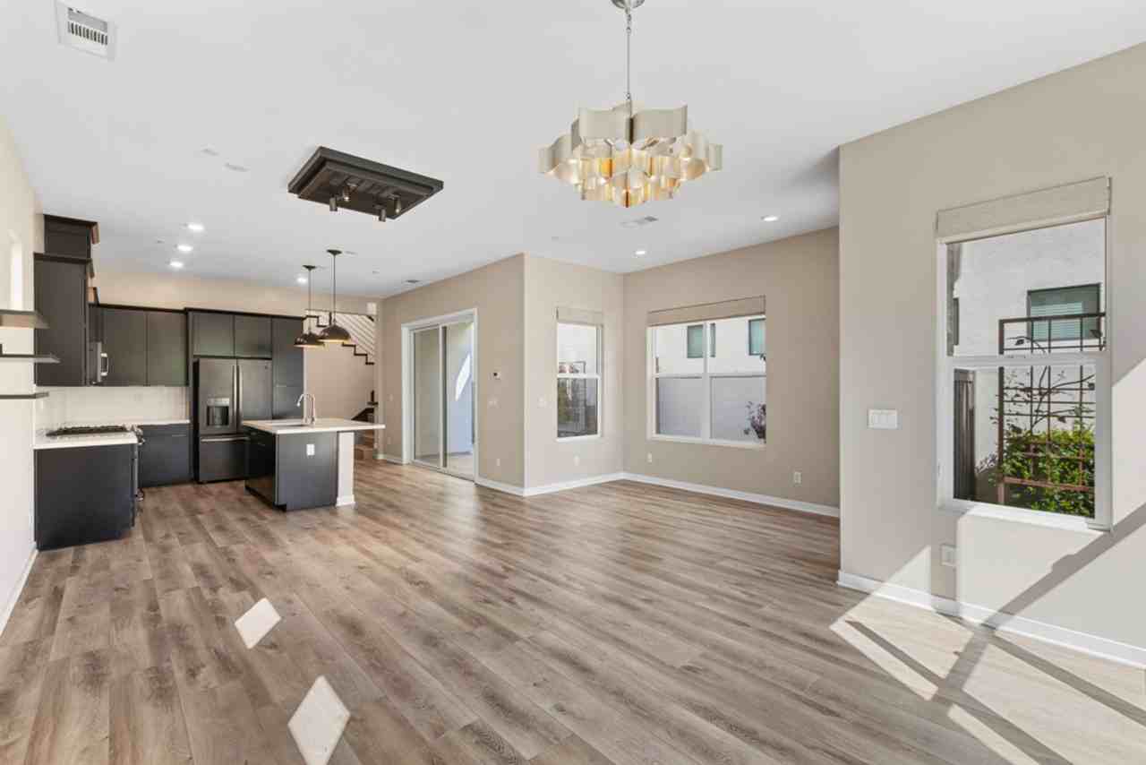 110 Fonseca St - Photo 2 of 50